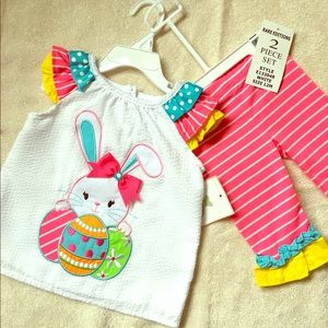 2-pc top w/ Capri pants